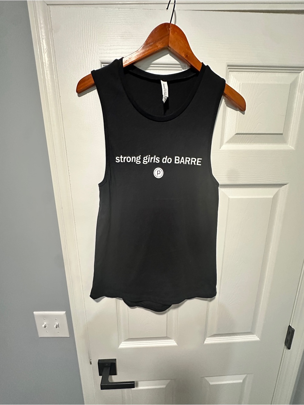 Pure Barre Black Sleeveless Graphic Tank - 'strong girls do BARRE'